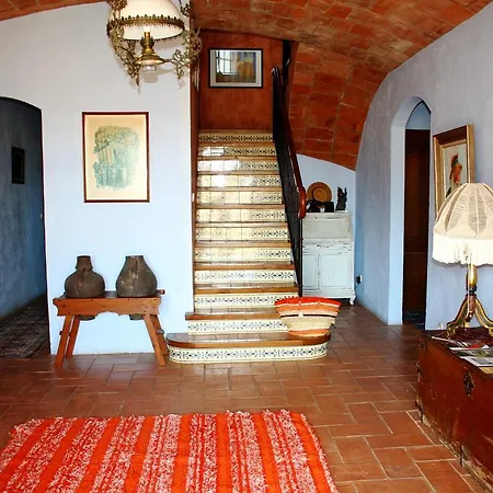 Mas Saris Peratallada